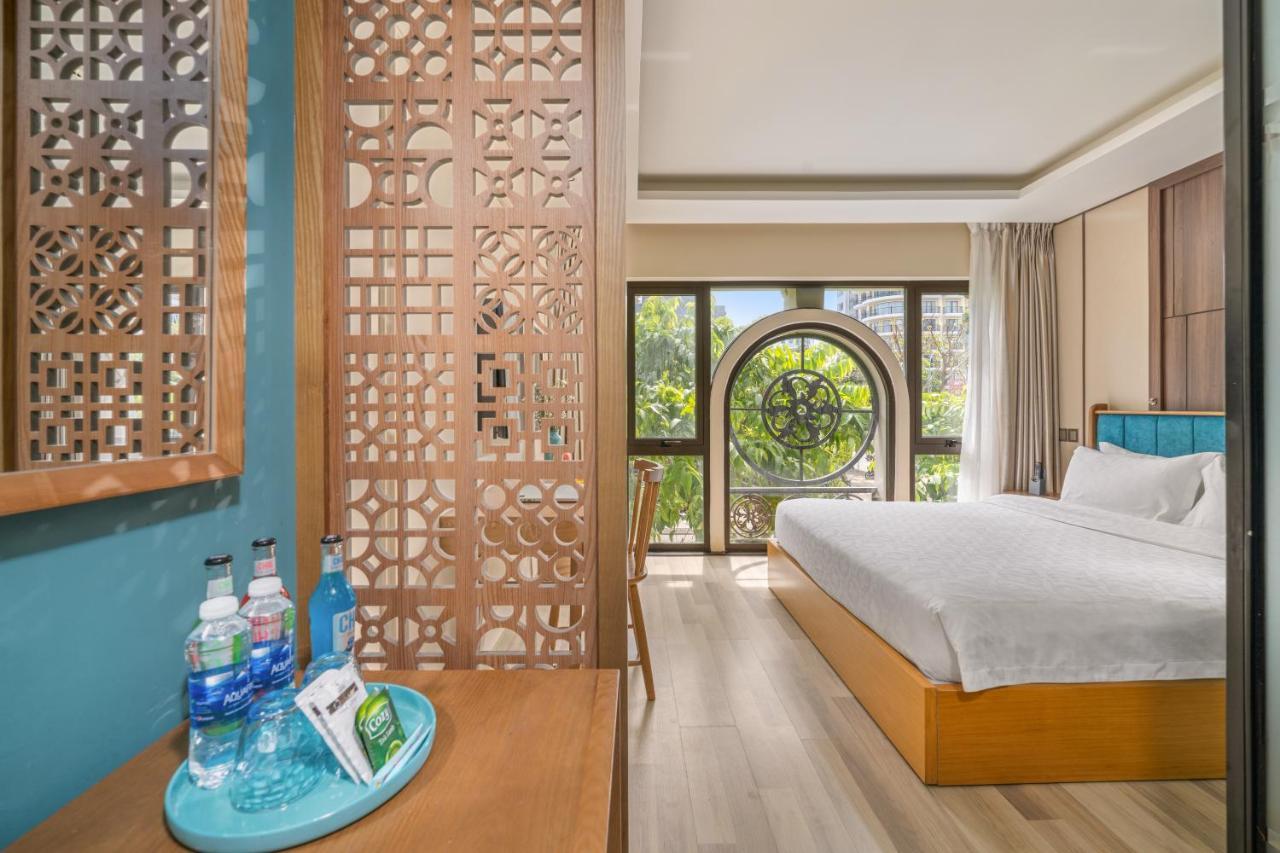 Brilliant Majestic Hotel Da Nang Esterno foto