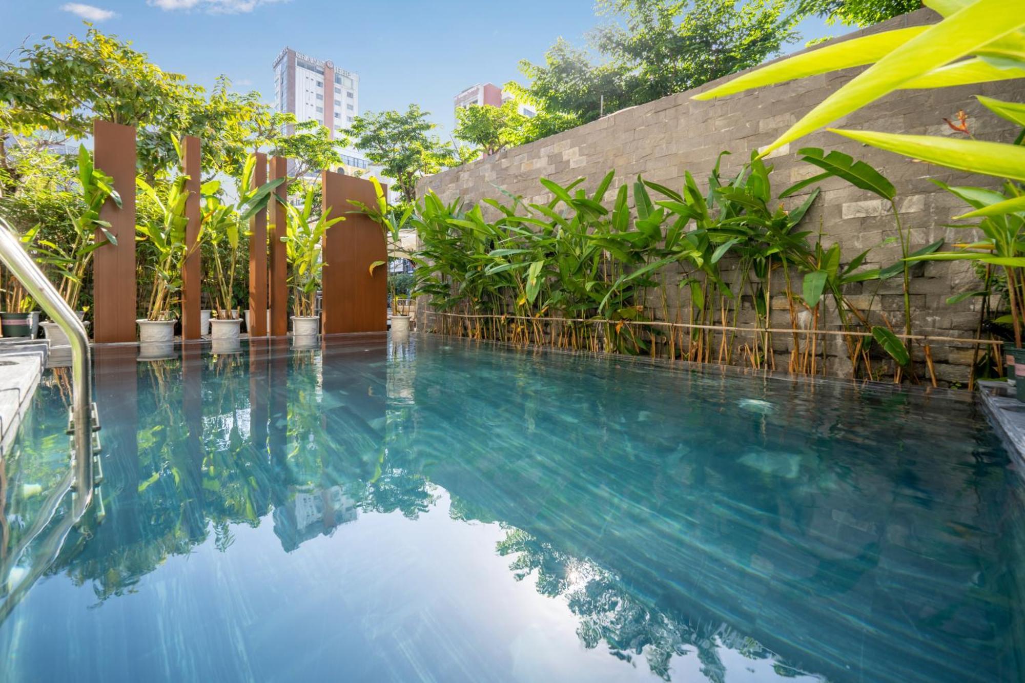 Brilliant Majestic Hotel Da Nang Esterno foto